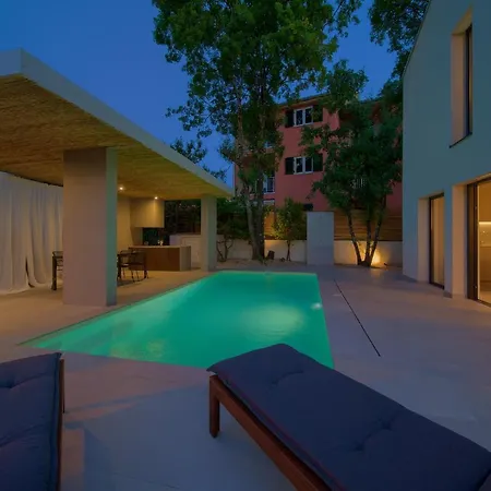 Mala Villa *