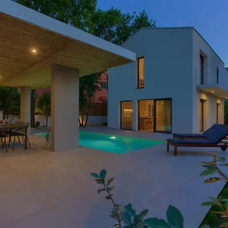 Villa Mala