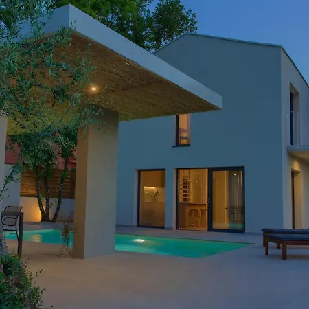 Villa Mala